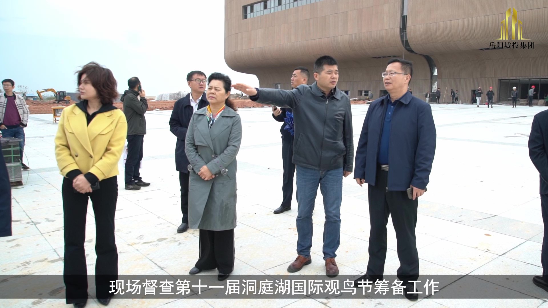 陳閣輝市長(cháng)調研洞博館（修改）_Moment.jpg
